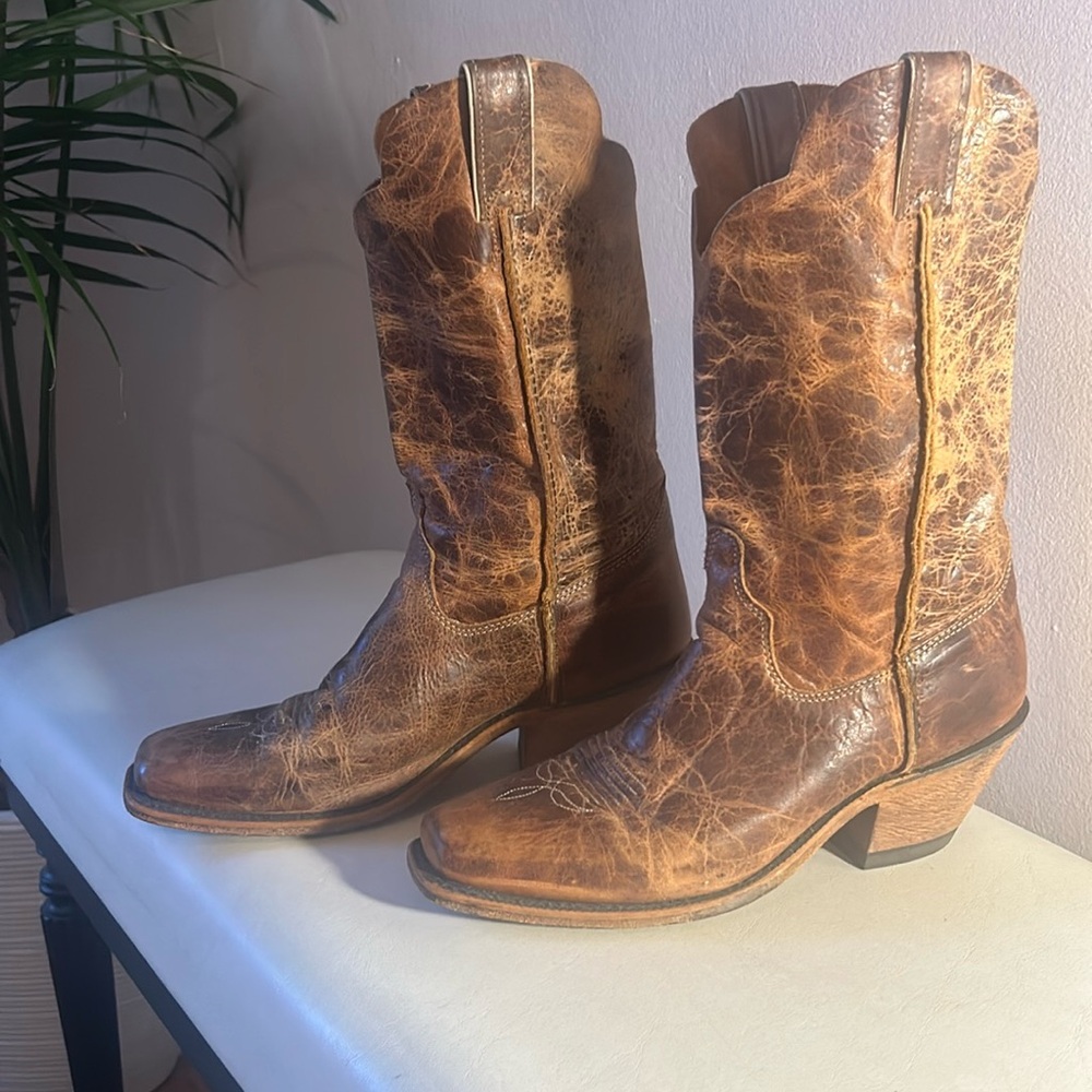 Ladies Cowboy Boots by Justin